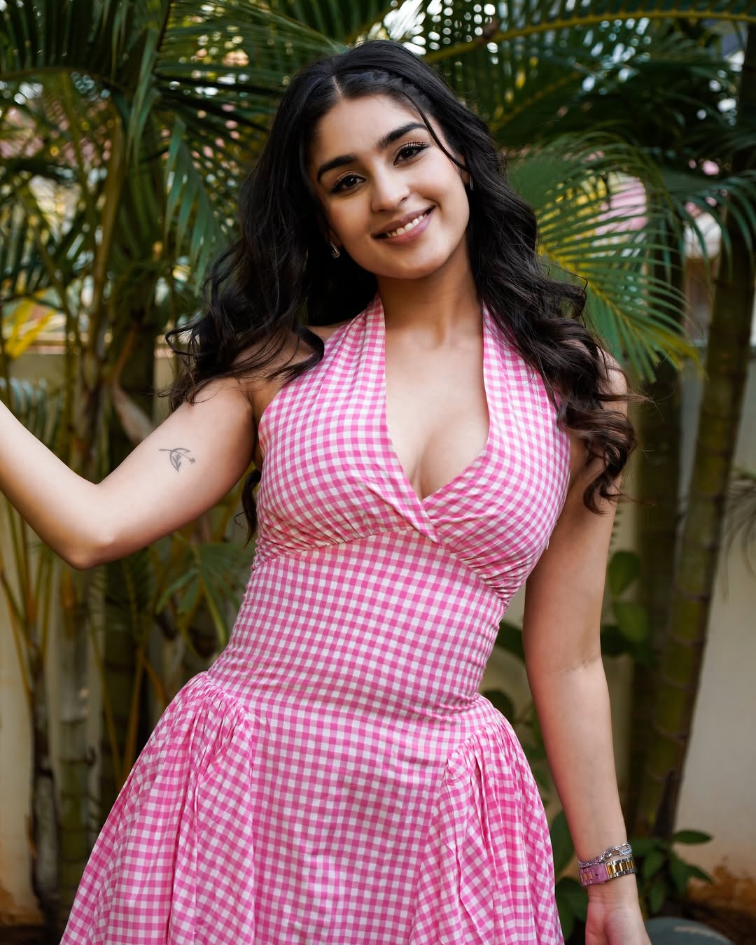 Yukti Thareja's Chicest Looks! Stealing Spotlight with Stunning Style