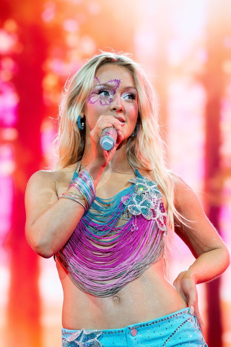 Zara Larsson's Electrifying Night Out: Bringing the Pop Power!