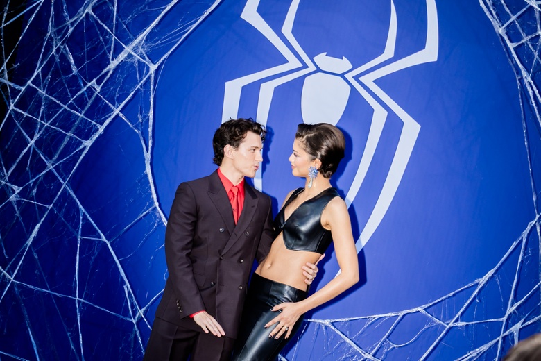 Zendaya Steals the Show! Iconic Moment at Berlin Fan Event