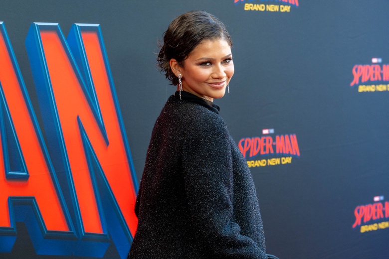 Zendaya Stuns in Amsterdam: Global Fan Event Glamour!