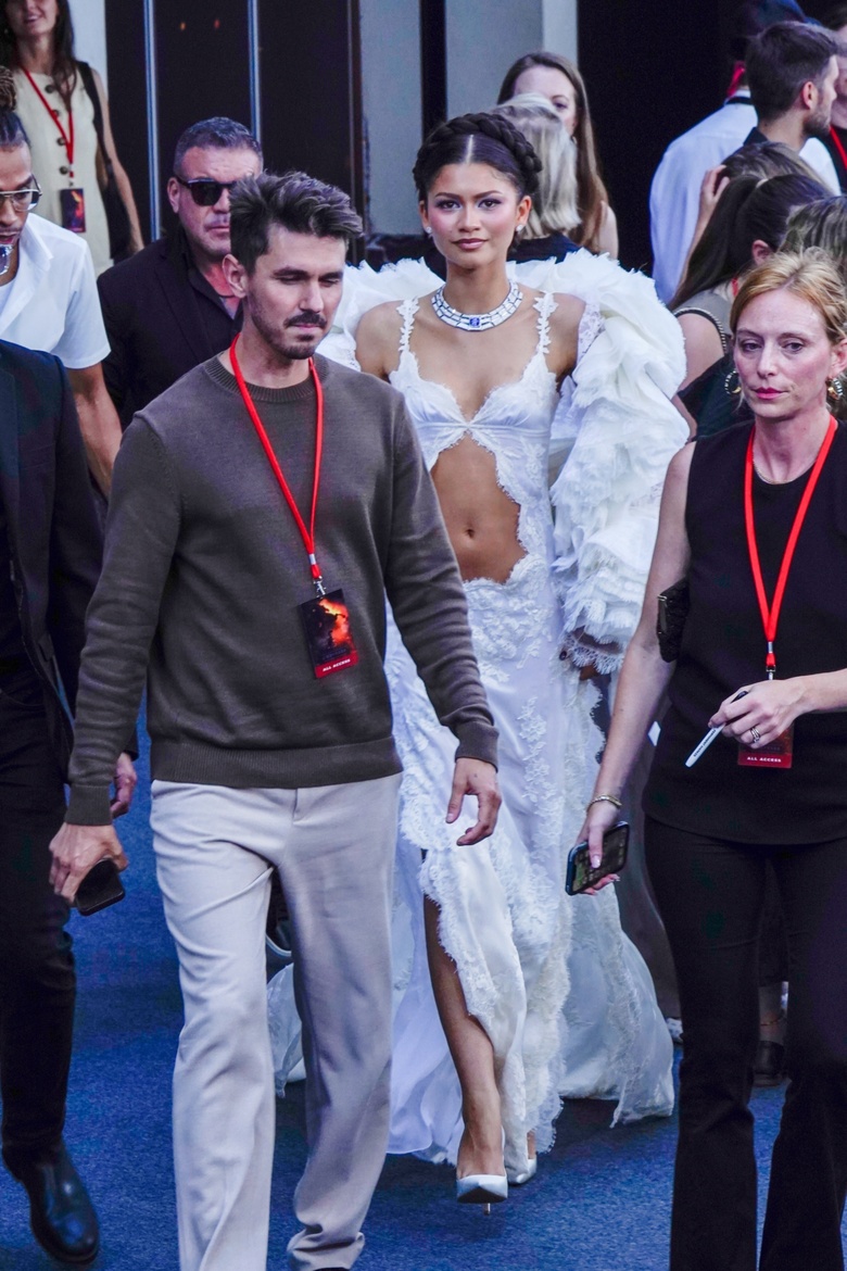 Zendaya's Effortless Glamour Shines at Parisian Premiere