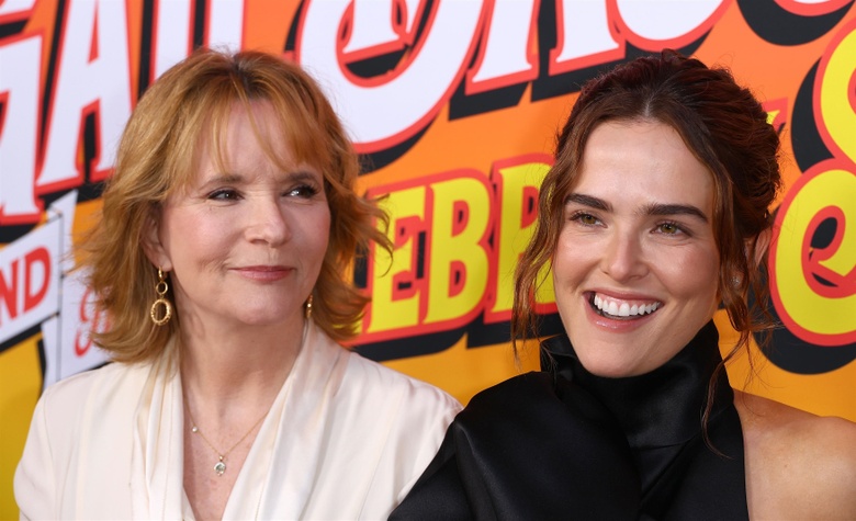 Zoey Deutch Steals the Spotlight with Effortless Hollywood Glamour